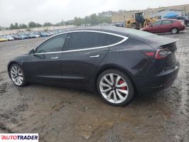 Tesla Model 3 2018