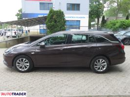 Opel Astra 2018 1.6 134 KM