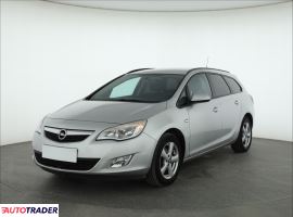Opel Astra 2012 1.7 108 KM