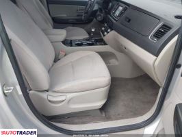 Kia Sedona 2020 3