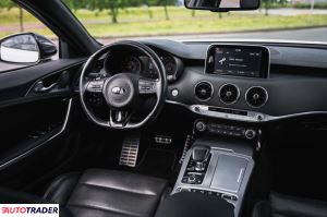 Kia Stinger 2018 3.3 364 KM