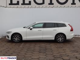 Volvo V60 2019 2.0 246 KM