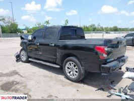 Nissan Titan 2020 5