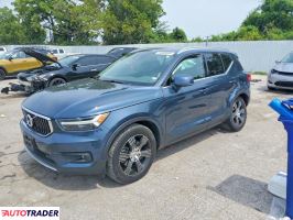 Volvo XC40 - zobacz ofertę