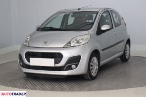 Peugeot 107 2012 1.0 67 KM