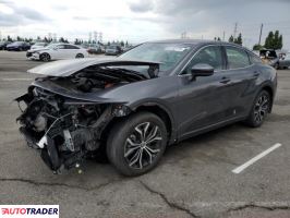 Toyota Crown - zobacz ofertę