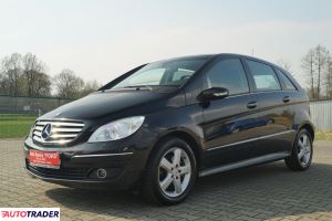 Mercedes B-klasa 2007 2.0 140 KM