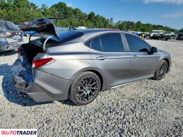 Toyota Camry 2025 2