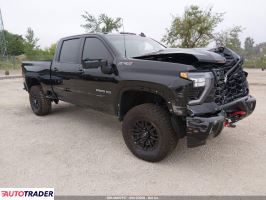 Chevrolet Silverado 2026 6