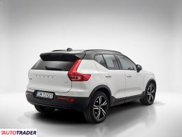 Volvo XC40 2020 1.5 262 KM