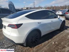 Tesla Model Y 2022 Tesla Model Y 2022