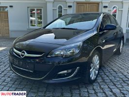 Opel Astra 2014 1.4 120 KM
