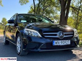 Mercedes C-klasa 2019 1.6 122 KM