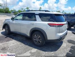 Nissan Pathfinder 2022 3
