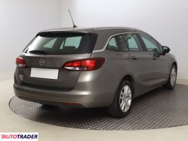 Opel Astra 2016 1.4 123 KM