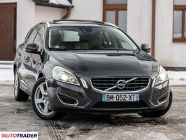Volvo V60 2012 1.6 180 KM