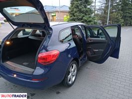 Opel Astra 2010 2.0 118 KM
