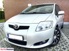Toyota Auris 2010 1.3 105 KM