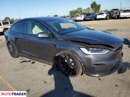 Tesla Model X 2022