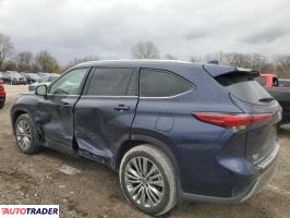 Toyota Highlander 2022 3