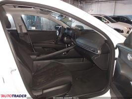 Hyundai Elantra 2025 2