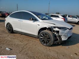 Tesla Model X 2019