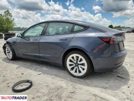 Tesla Model 3 2022