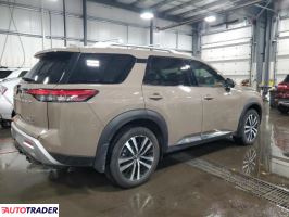 Nissan Pathfinder 2023 3