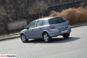 Opel Astra 2010 1.4 90 KM