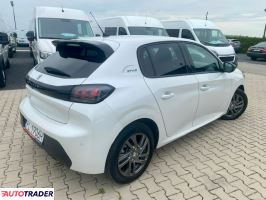 Peugeot 208 2021 1.2 101 KM