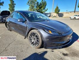 Tesla Model 3 2025