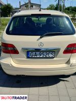 Mercedes B-klasa 2005 2.0 109 KM