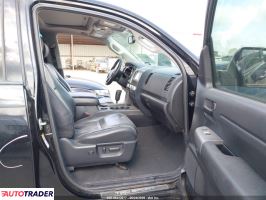 Toyota Sequoia 2020 5