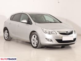 Opel Astra 2012 1.7 108 KM