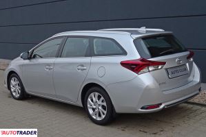 Toyota Auris 2017 1.6 132 KM Toyota Auris 2017 1.6 132 KM