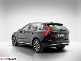 Volvo XC60 2023 2.0 197 KM