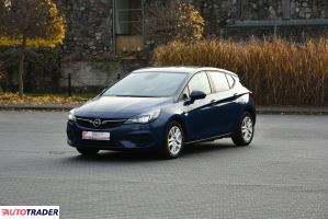 Opel Astra 2020 1.2 110 KM