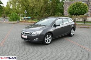 Opel Astra 2011 1.7 110 KM