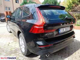 Volvo XC60 2019 2.0 190 KM