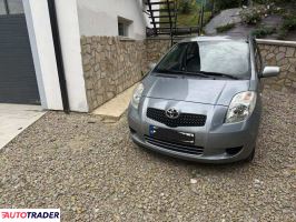 Toyota Yaris 2007 1.3 87 KM