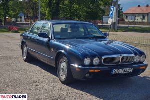 Jaguar XJ8 1998 3.2 237 KM Jaguar XJ8 1998 3.2 237 KM