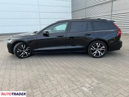 Volvo V60 2020 2.0 390 KM