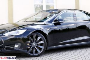 Tesla Model S 2014 387 KM