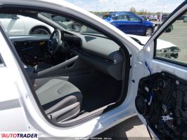 Hyundai Elantra 2025 2