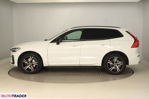 Volvo XC60 2021 2.0 194 KM