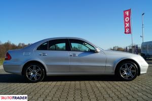 Mercedes E-klasa 2006 2.1 150 KM