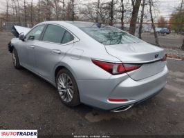 Lexus ES 2019 3