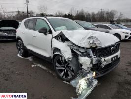 Volvo XC40 2024 2