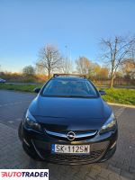 Opel Astra 2015 1.6 110 KM