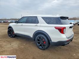 Ford Explorer 2022 3